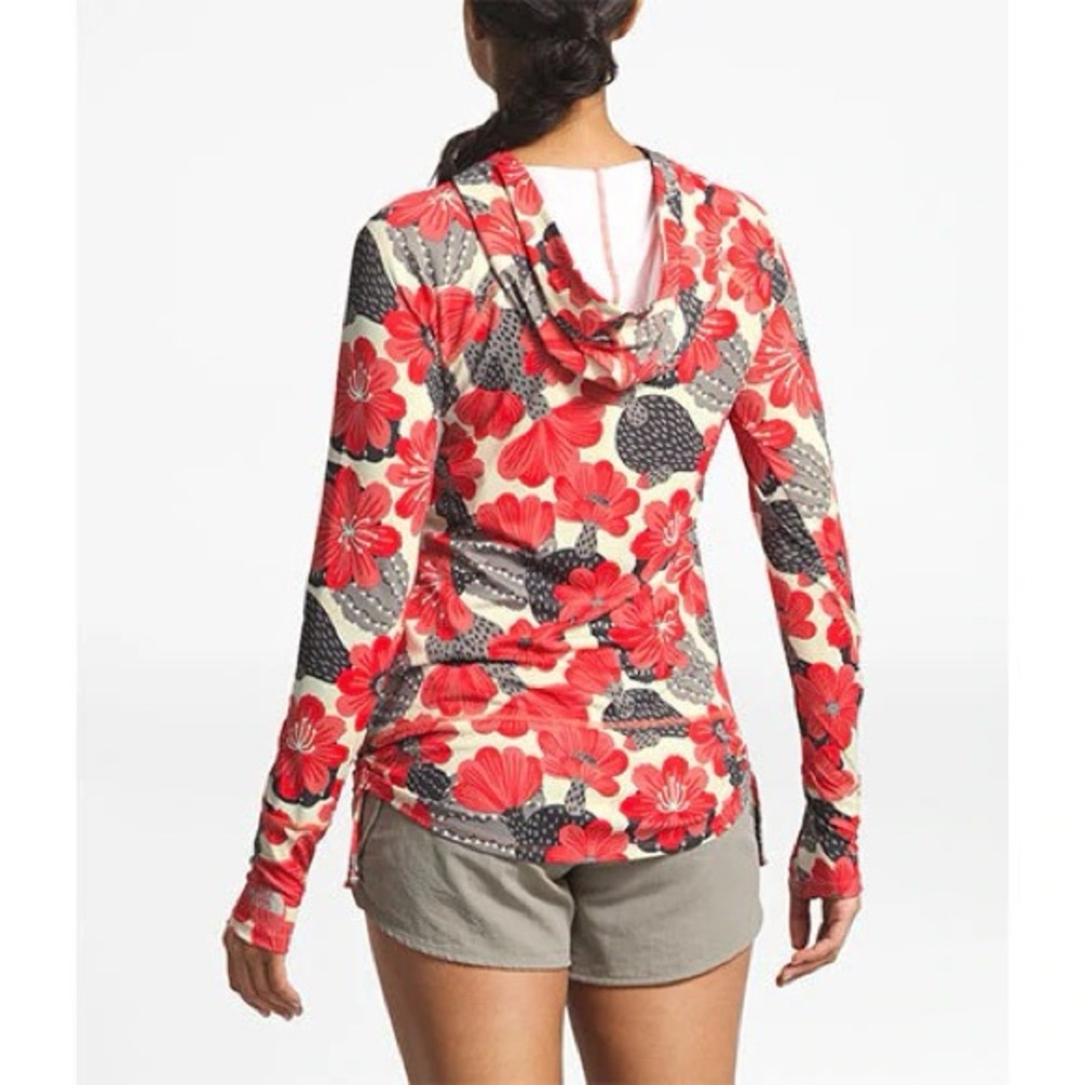 The North Face Shade Me Red & White Flashdry Floral Hoodie Size Small.